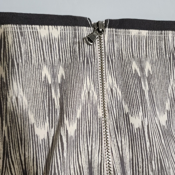 Club Monaco Ivory Geometric Ikat Print Pencil Skirt Size 10 - Picture 4 of 13